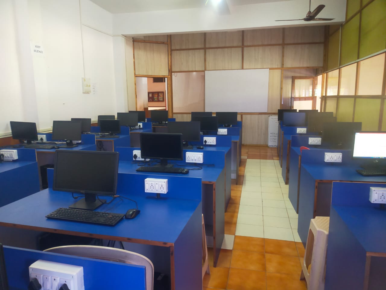 COMPUTER LAB